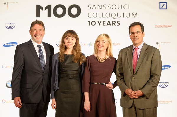 Christopher Walker with YanukovychLeaks award winners Natalie Sedletzka and Kateryna Kapliuk.